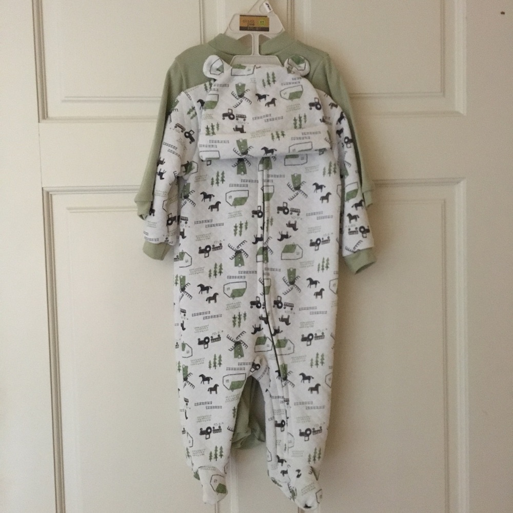 NEW Baby Footie Sleeper Set and Hat (6-9M) Cotton/Poly Green | Chick Pea